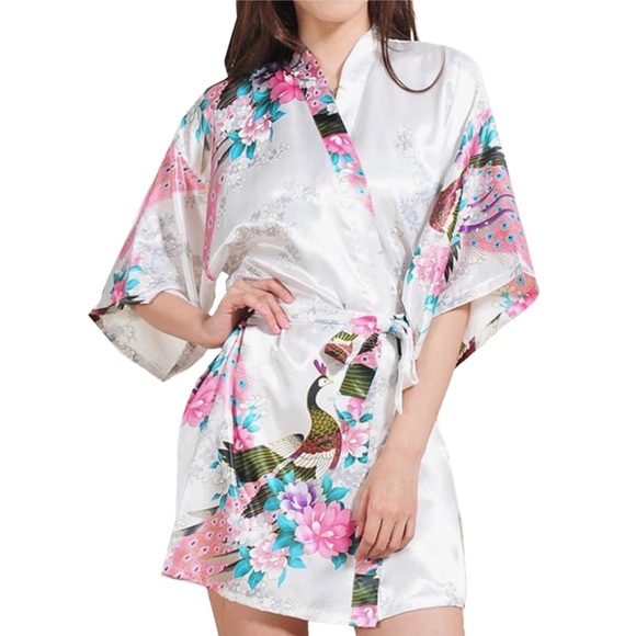 Women’s white peacock print robe kimono|small - Picture 1 of 5